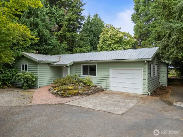 $525,000 | 8813 Old Highway 99 Southeast, Tumwater, WA 98501