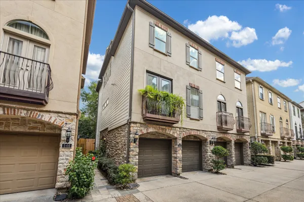 $500,000 | 544 Bomar Street, Houston, TX 77006
