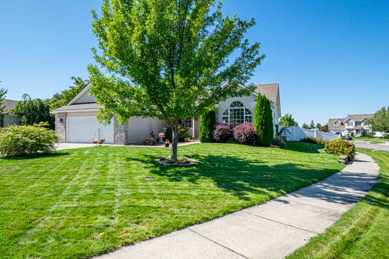 602 South Holiday Road Spokane Valley, WA 99016 - Photo 2 of 19