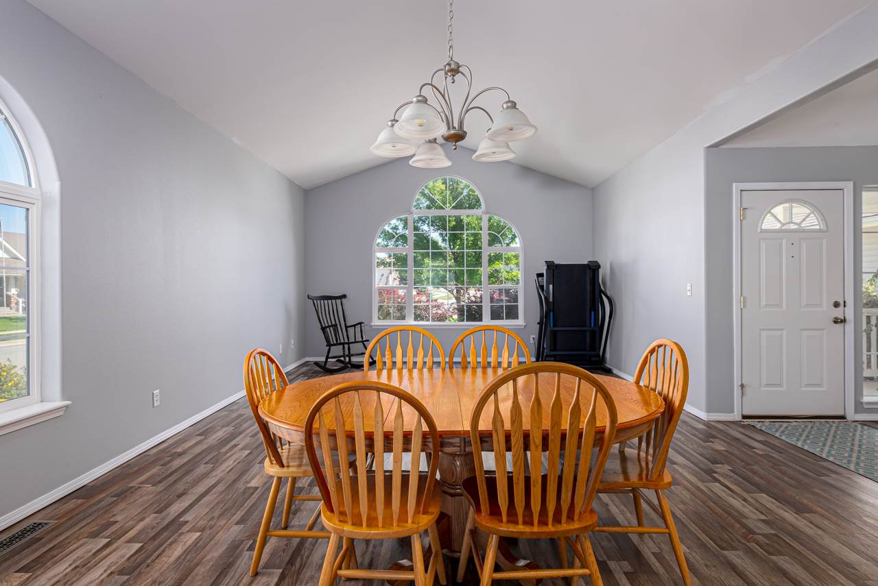 602 South Holiday Road Spokane Valley, WA 99016 - Photo 8 of 19