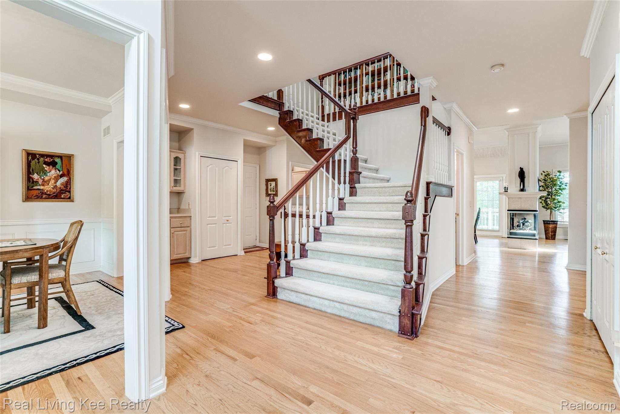 3655 Cedar Shake Drive Rochester, MI 48309 - Photo 22 of 71 Interiors (10 of 59).jpg