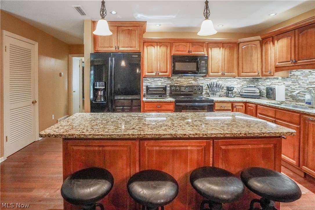 1653 Greenway Road Southeast, Unit 202 North Canton, OH 44709 - Photo 13 of 32