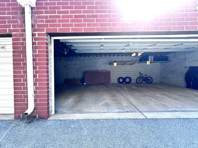 $299,000 | 25 East 26th Street, Unit 5, Chicago, IL 60616