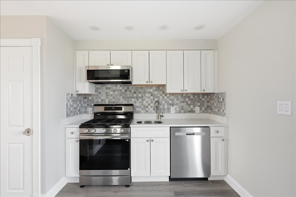 13-15 Bursley Road, Unit 13 Weymouth, MA 02191 - Photo 6 of 22