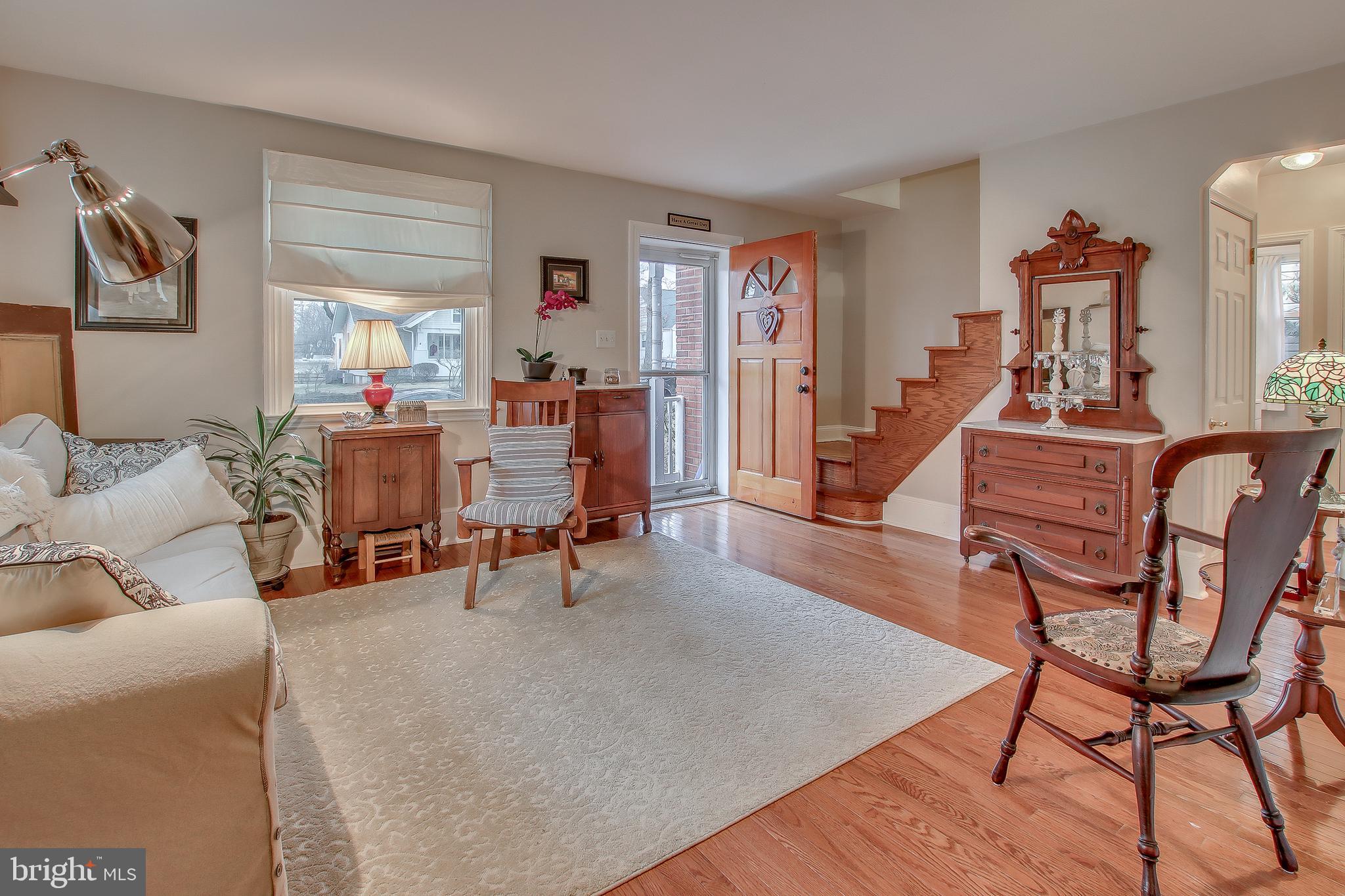 300 Hawarden Road Springfield, PA 19064 - Photo 3 of 28