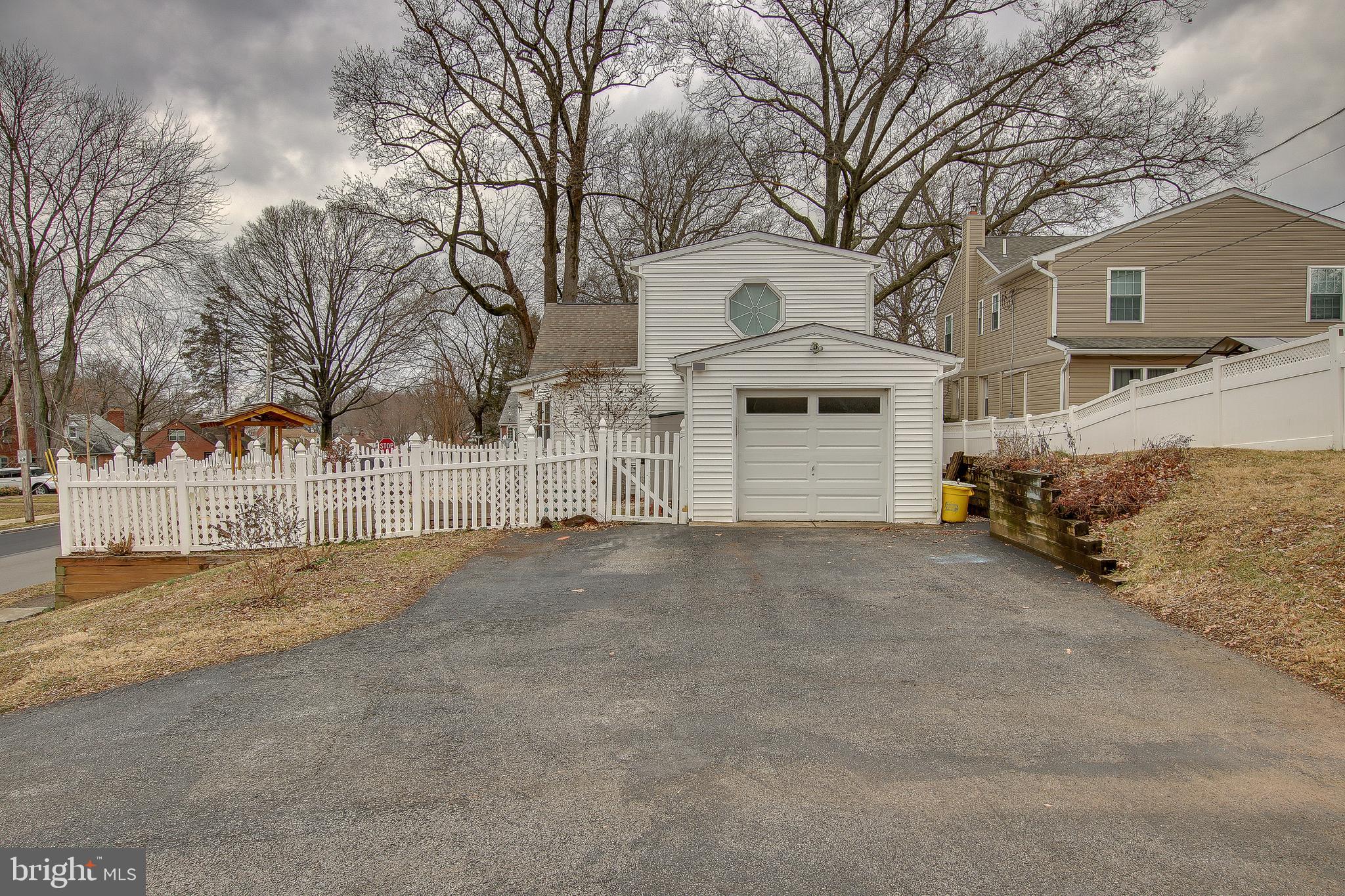 300 Hawarden Road Springfield, PA 19064 - Photo 27 of 28