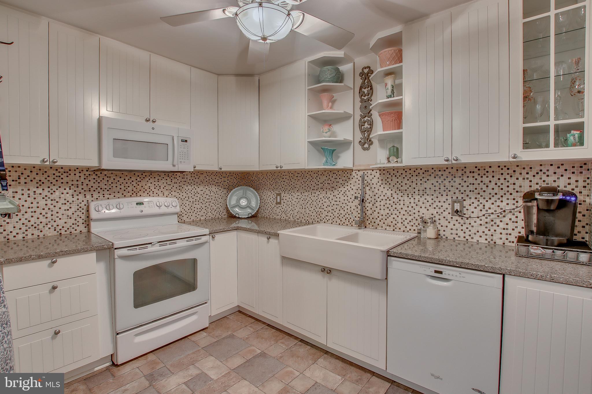 300 Hawarden Road Springfield, PA 19064 - Photo 5 of 28