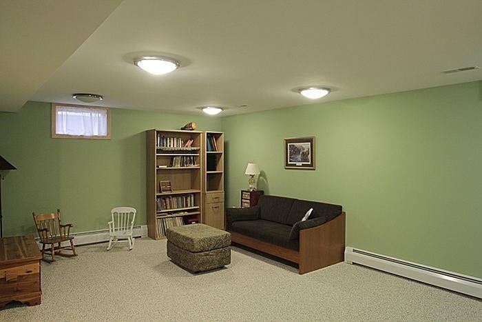 1912 Ridgeway Drive Iowa City, IA 52245 - Photo 14 of 25 Gallery Image 14