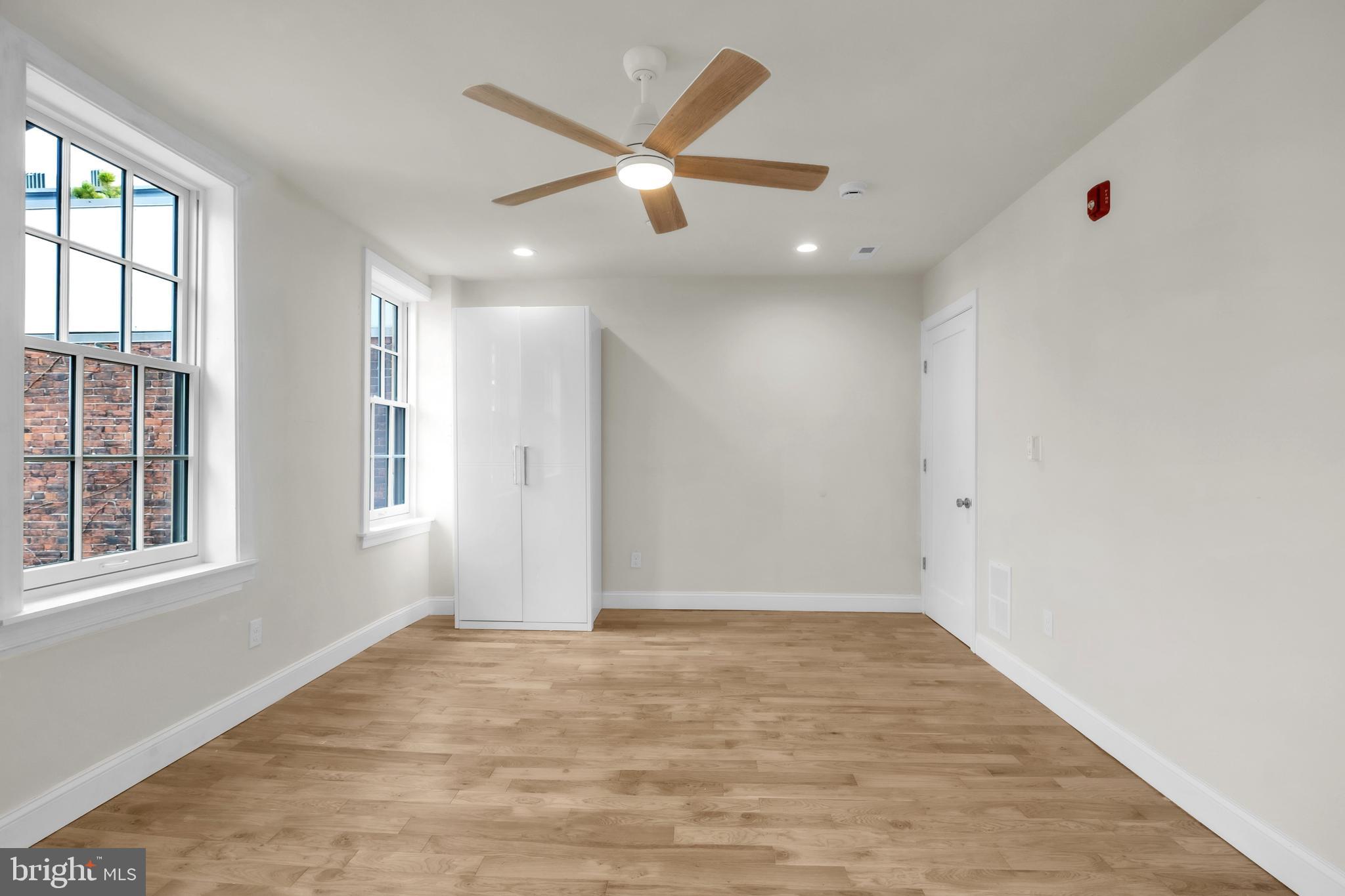 333 South 21st Street, Unit 3 Philadelphia, PA 19103 - Photo 3 of 15