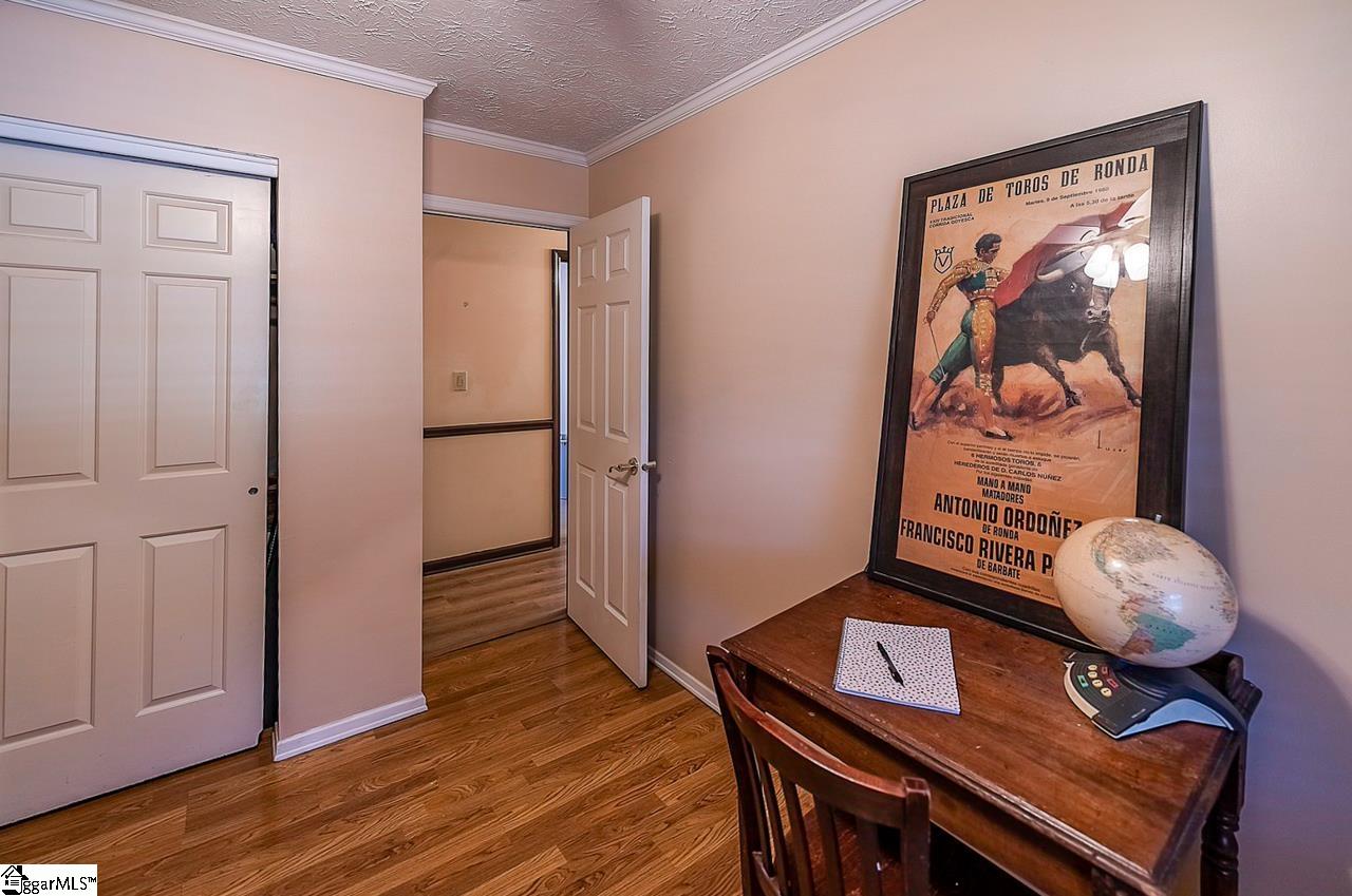 8 Clearfield Road Greenville, SC 29607 - Photo 22 of 32 Bedroom 3