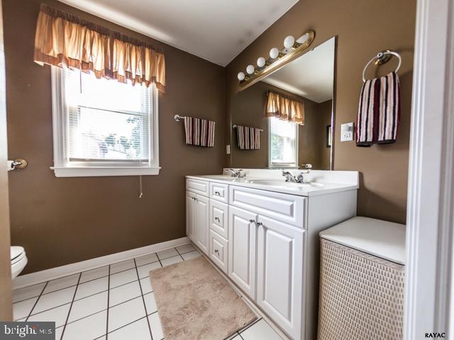 428 Hillcrest Road York, PA 17403 - Photo 11 of 35