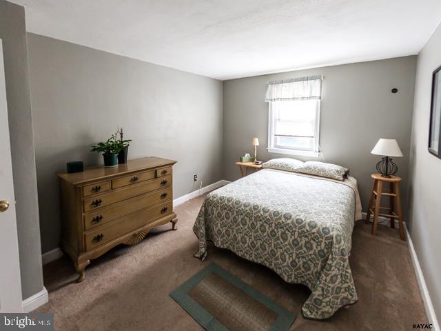 428 Hillcrest Road York, PA 17403 - Photo 17 of 35