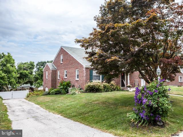 428 Hillcrest Road York, PA 17403 - Photo 23 of 35