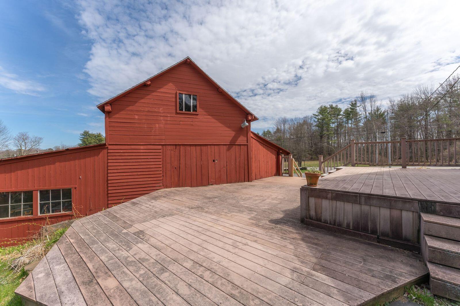 676 Cathance Road Topsham, ME 04086 - Photo 31 of 34 676 Cathance deck