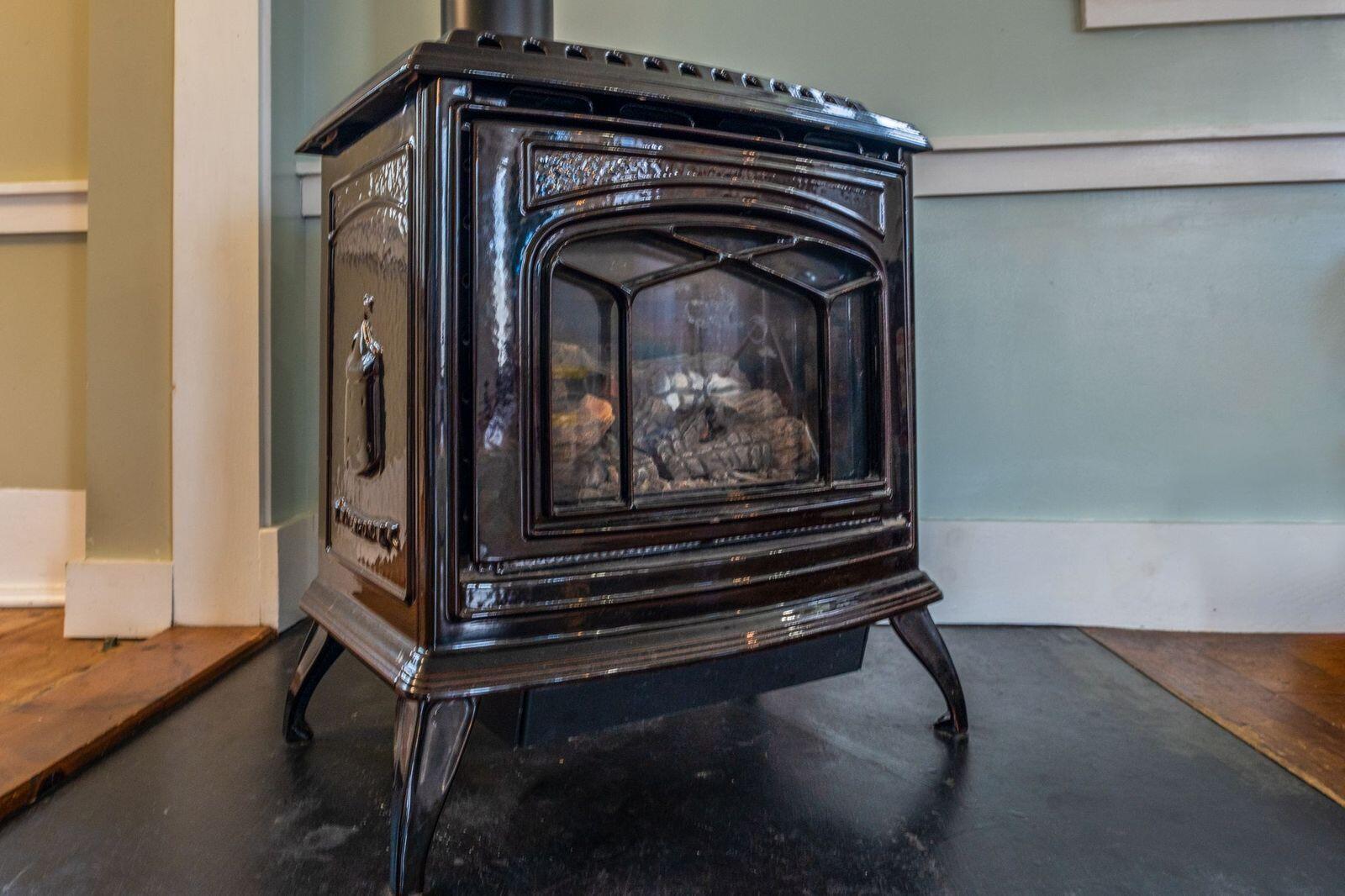 676 Cathance Road Topsham, ME 04086 - Photo 10 of 34 676 Cathance dec heater