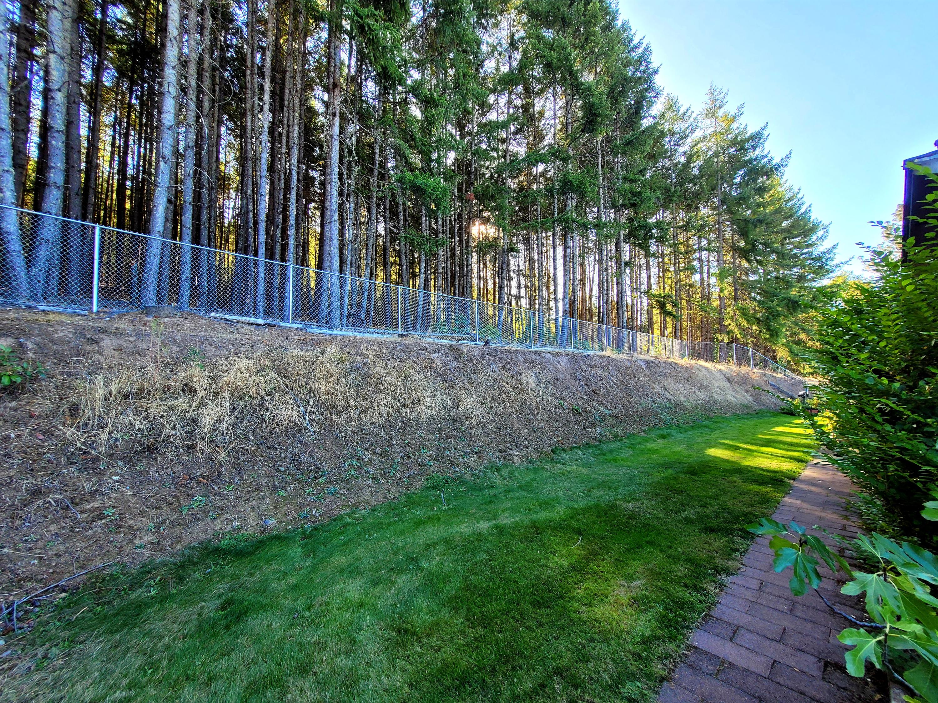 1515 Summit Loop Grants Pass, OR 97527 - Photo 12 of 43 12