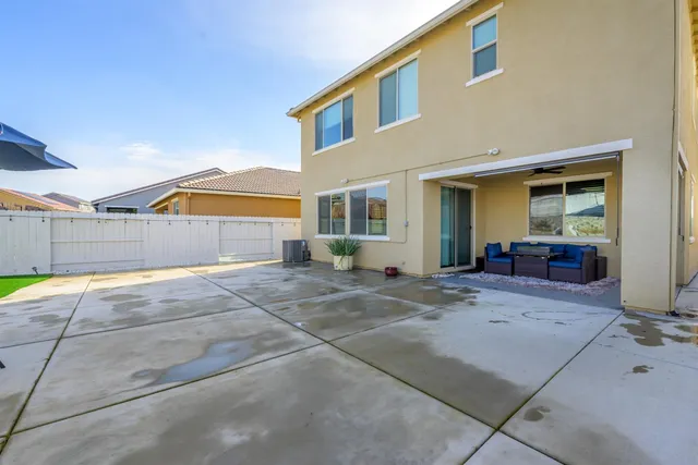 $715,000 | 7666 Ocean Park Drive, Antelope, CA 95843