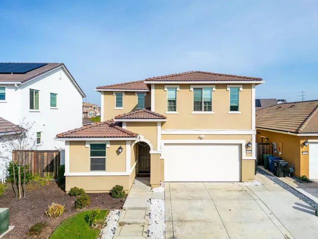 $715,000 | 7666 Ocean Park Drive, Antelope, CA 95843