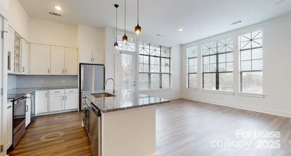 $3,700 | 4220 Colony Plaza Drive, Unit 32A, Charlotte, NC 28211