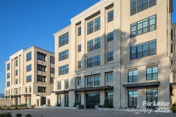 $3,700 | 4220 Colony Plaza Drive, Unit 32A, Charlotte, NC 28211