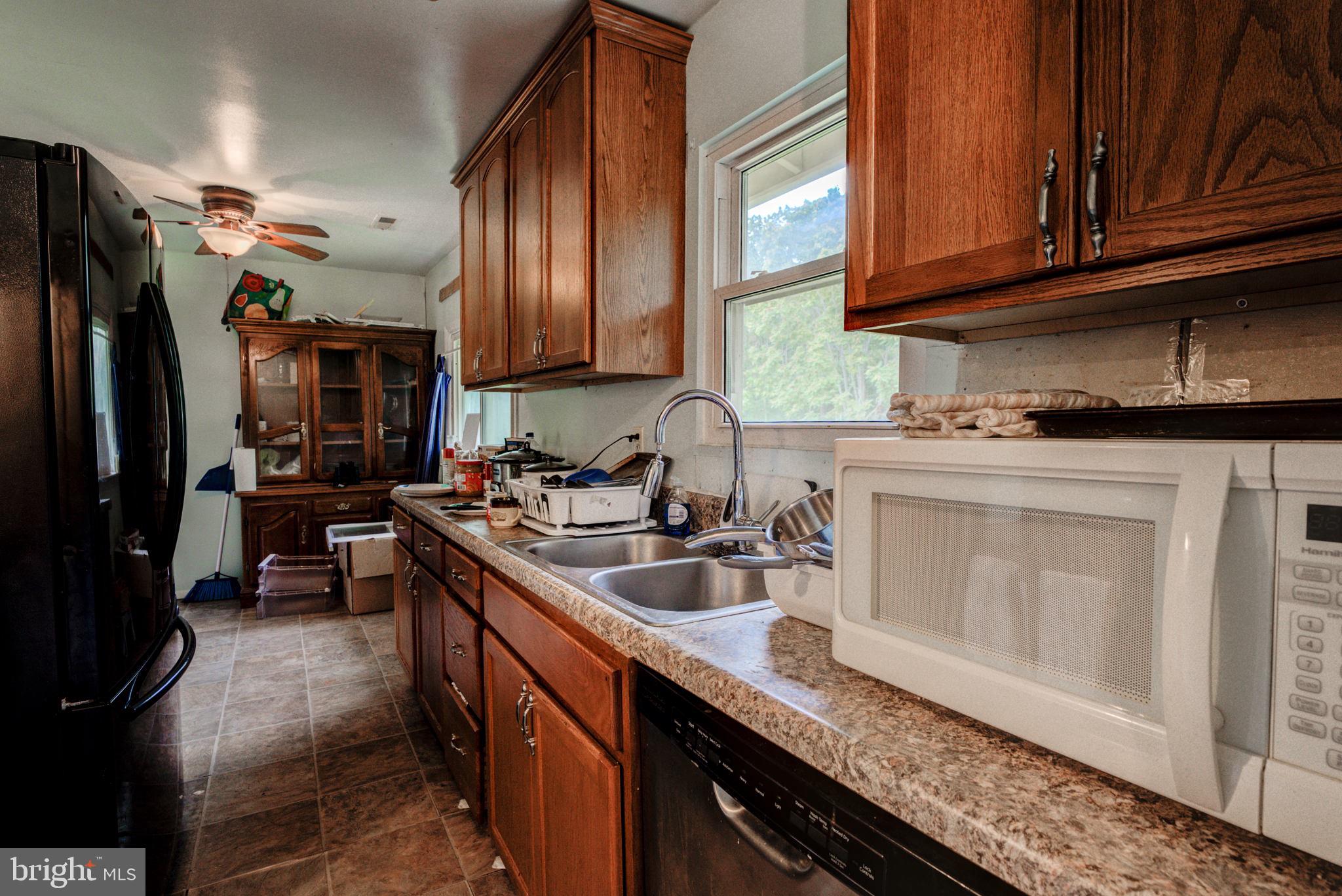 1850 Oakland Road Louisa, VA 23093 - Photo 6 of 18 Gallery Image 6