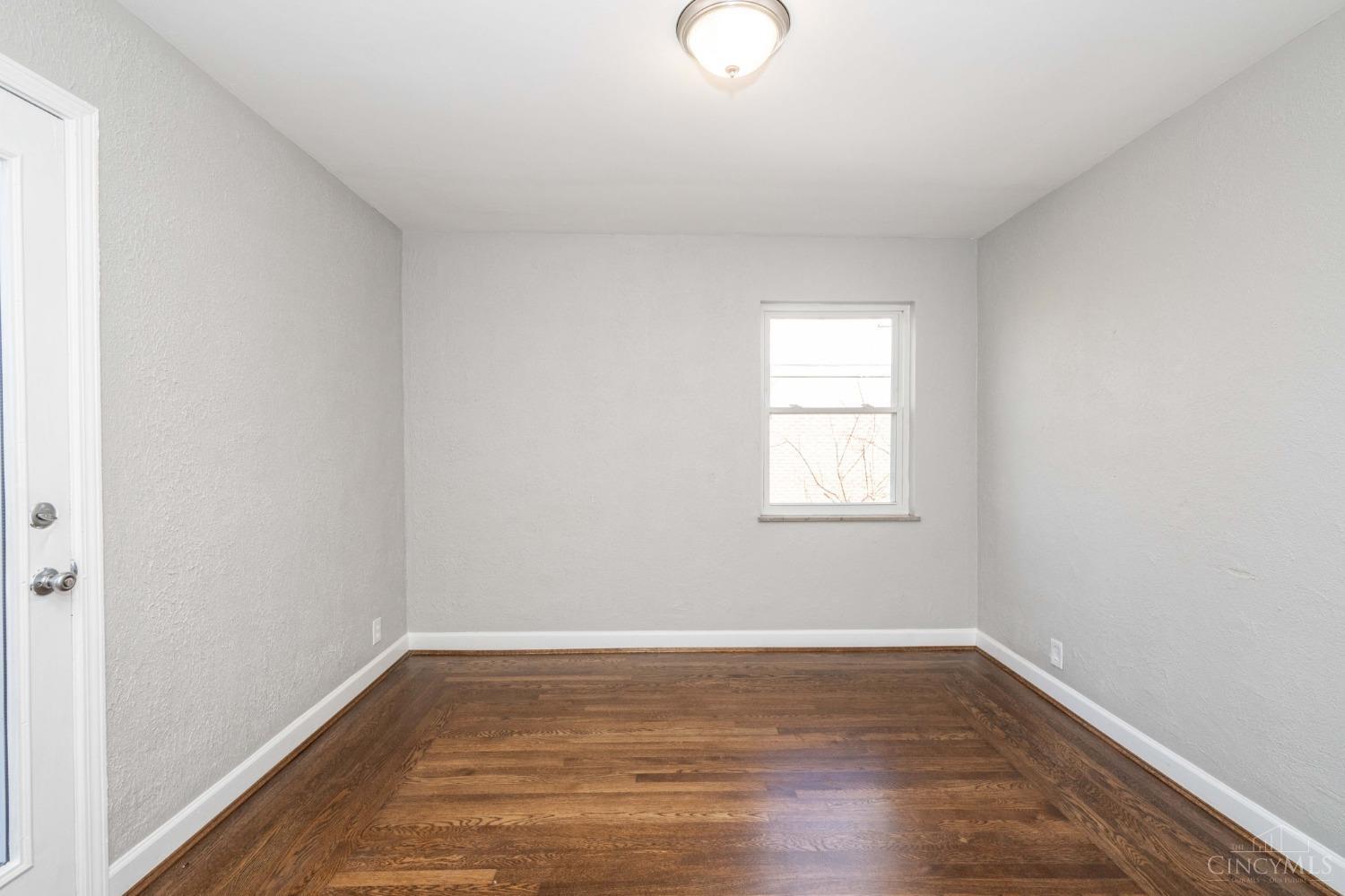 2413 Ferguson Road Cincinnati, OH 45238 - Photo 12 of 46