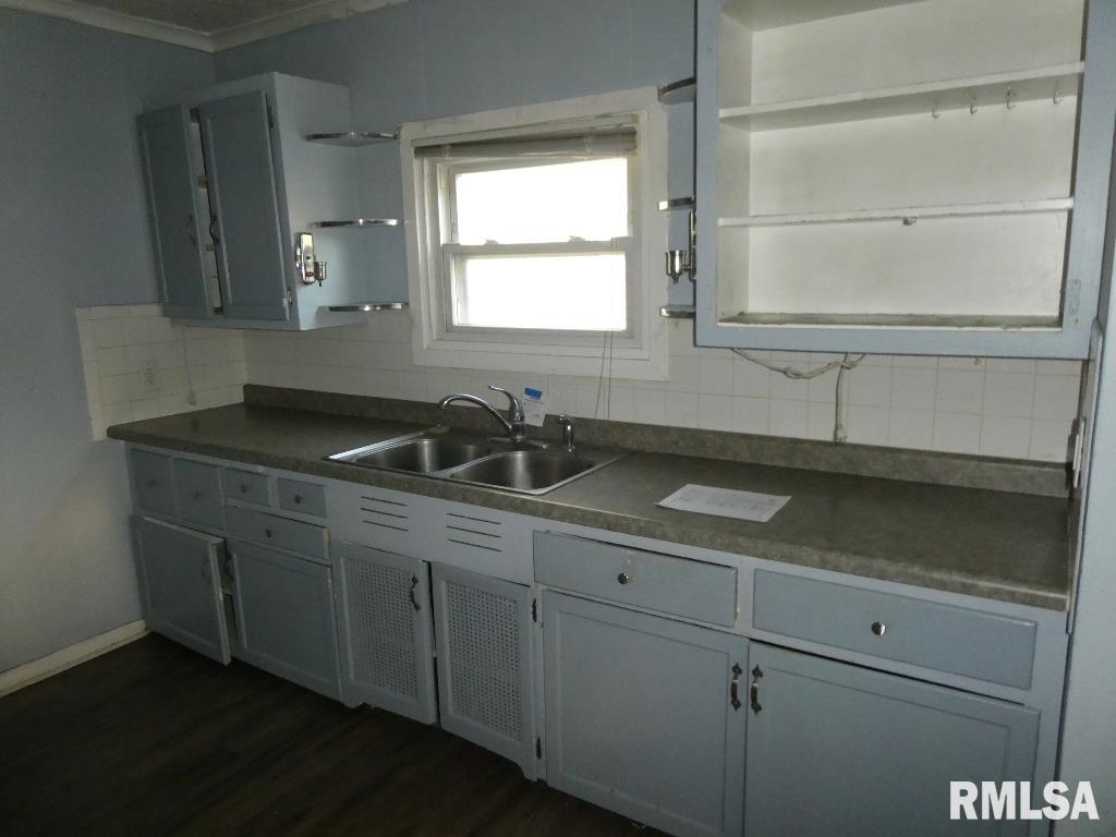 2523 South 8th Street Springfield, IL 62703 - Photo 6 of 27