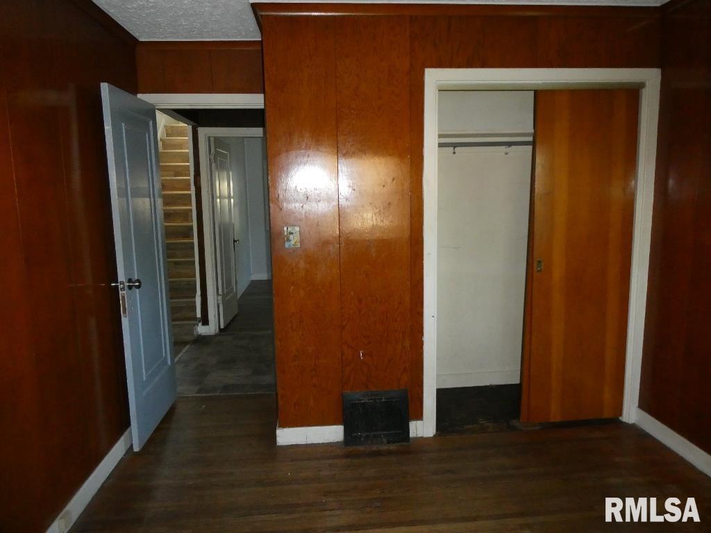 2523 South 8th Street Springfield, IL 62703 - Photo 9 of 27
