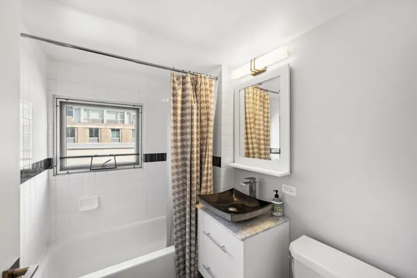 $849,000 | 300 West 145th Street, Unit 7D | Central Harlem