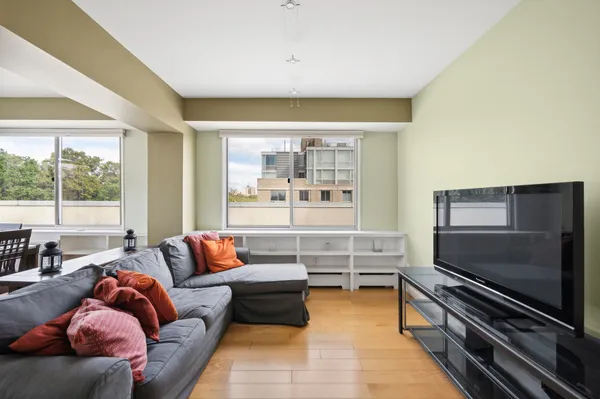 $849,000 | 300 West 145th Street, Unit 7D | Central Harlem