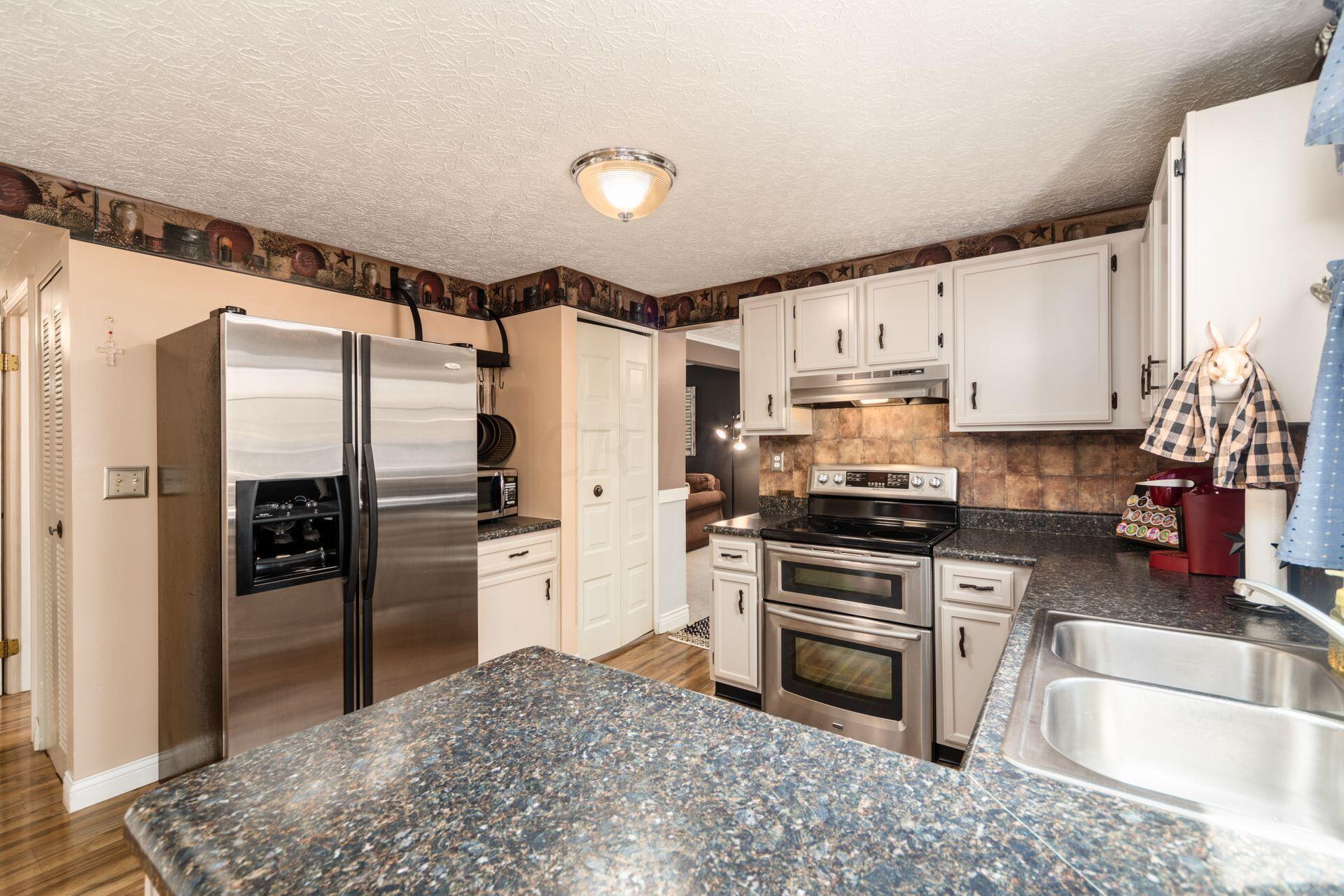 3889 Ramblehurst Road Columbus, OH 43221 - Photo 14 of 46 013_4b78_Y Ramblehurst Rd-021