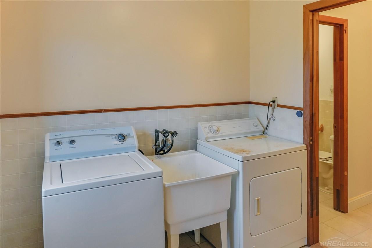 390 Palms Road Goodells, MI 48027 - Photo 31 of 39 50071660-30.JPG