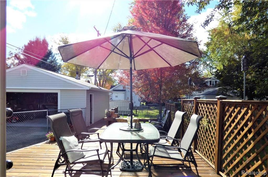 2233 Rosemont Road Berkley, MI 48072 - Photo 25 of 28