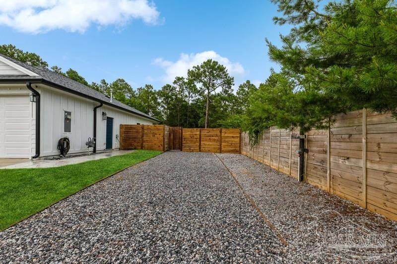 2398 Crescent Wood Road Navarre, FL 32566 - Photo 5 of 40 Gallery Image 5