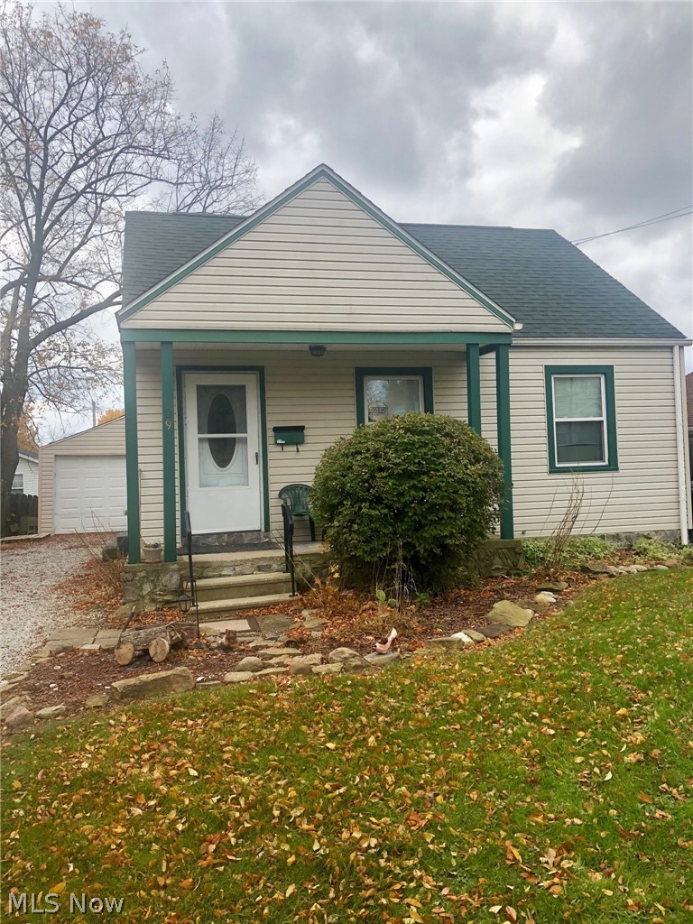 1092 Reed Avenue Akron, OH 44306 - Photo 1 of 26 Vinyl-Sided Cape Cod - 1092 Reed Ave Akron 44306