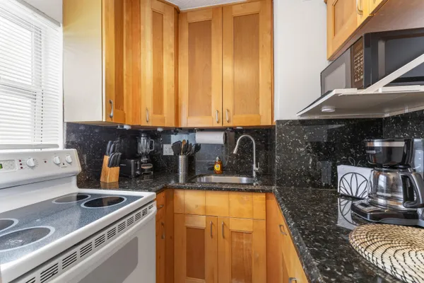 $266,999 | 3225 Northeast 16th Street, Unit 19A, Pompano Beach, FL 33062