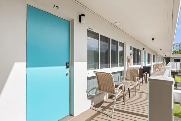 $266,999 | 3225 Northeast 16th Street, Unit 19A, Pompano Beach, FL 33062