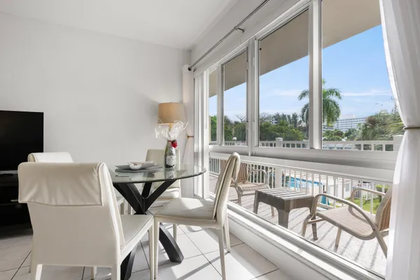 $266,999 | 3225 Northeast 16th Street, Unit 19A, Pompano Beach, FL 33062