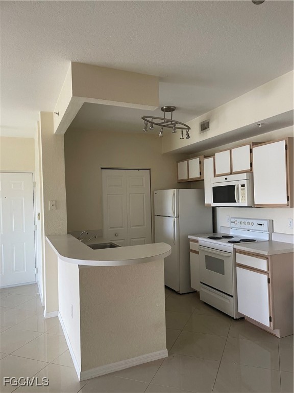 6360 Aragon Way, Unit 306 Fort Myers, FL 33966 - Photo 6 of 19