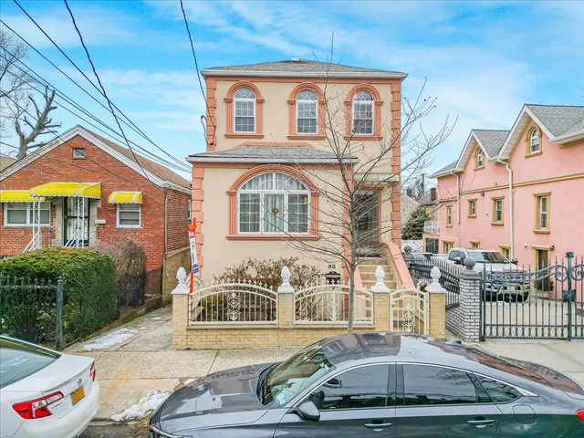 $999,000 | 2925 Morgan Avenue | Pelham Gardens