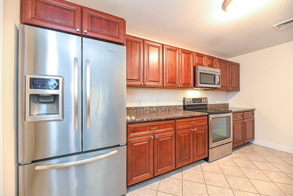 181 Littleton Road, Unit 434 Chelmsford, MA 01824 - Photo 16 of 42