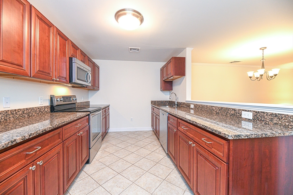 181 Littleton Road, Unit 434 Chelmsford, MA 01824 - Photo 17 of 42