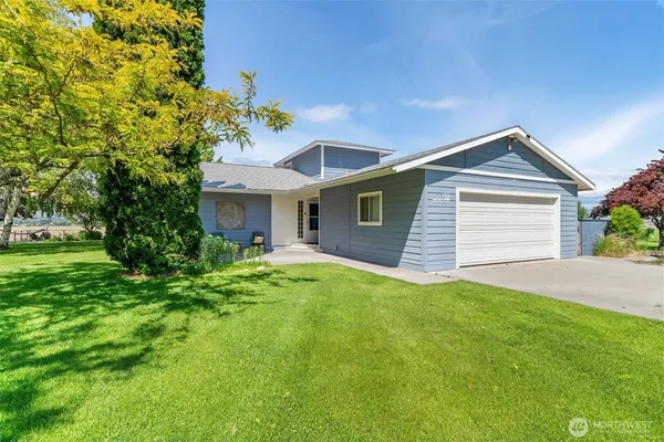 $1,395,000 | 32 Midland Road, Brewster, WA 98812