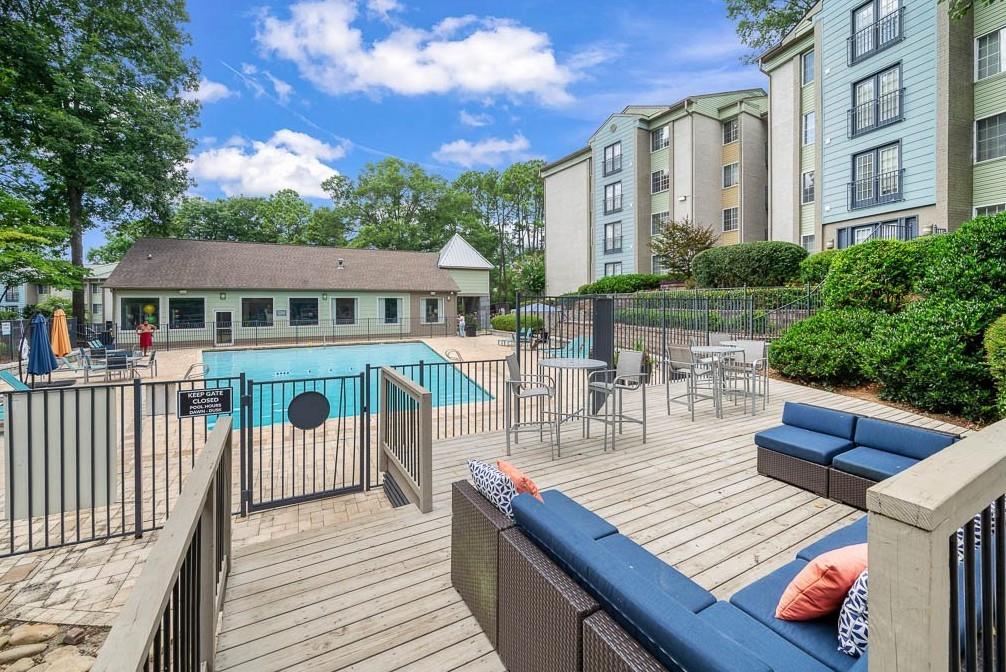 5555 Roswell Road Northeast, Unit 13 Sandy Springs, GA 30342 - Photo 9 of 23