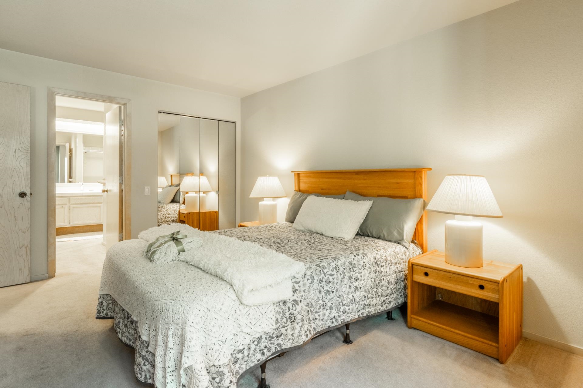609 Golden Creek Road, Unit 609 Mammoth Lakes, CA 93546 - Photo 10 of 42 Bedroom
