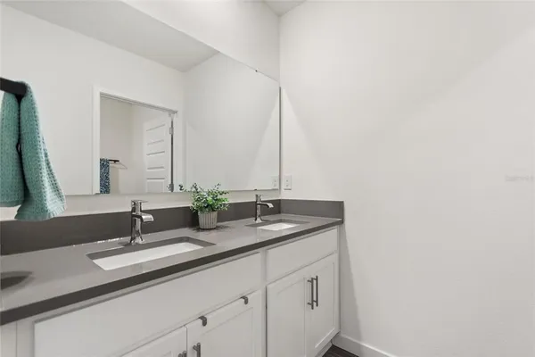 $2,700 | 421 Chayne Place, St. Cloud, FL 34771