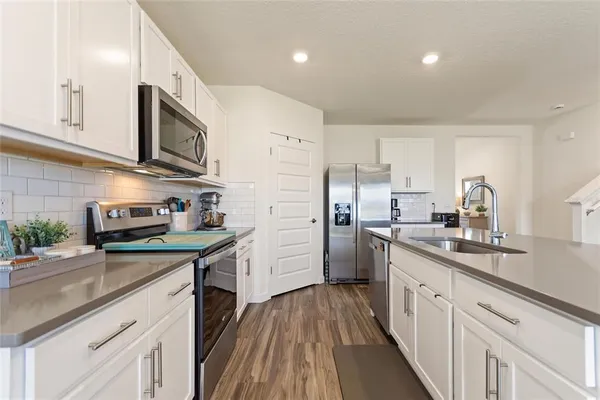 $2,700 | 421 Chayne Place, St. Cloud, FL 34771