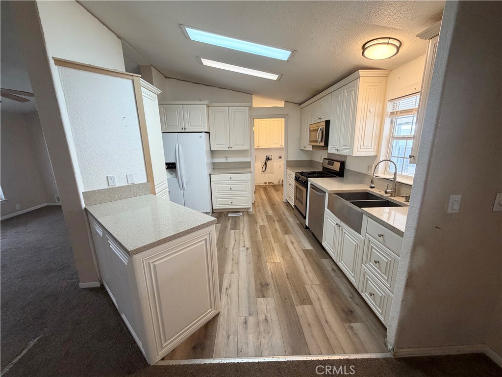 20843 Waalew Road, Unit C101 Apple Valley, CA 92307 - Photo 11 of 23