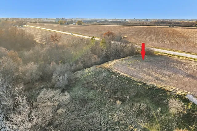 $999,750 | 4351 Lost Dauphin Road, Unit 6, Wrightstown, WI 54180