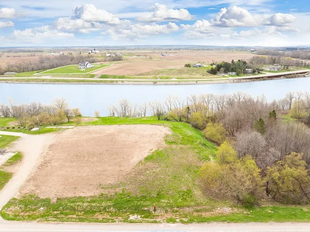 $999,750 | 4351 Lost Dauphin Road, Unit 6, Wrightstown, WI 54180